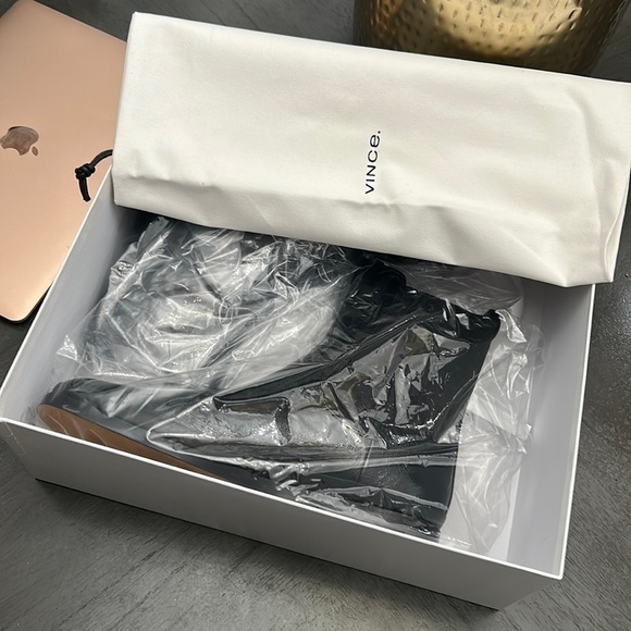 VINCE Cecyl Patent Ankle Boot - Picture 2 of 13